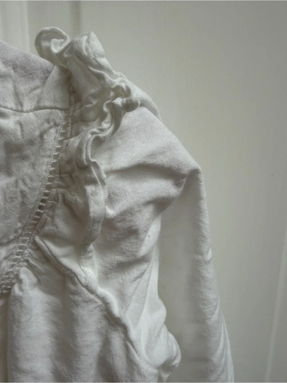Old Navy 4T Girls White Eyelet Peasant Long Sleeve Blouse Top Shirt